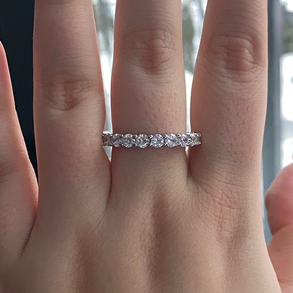 silver ring - Picture 2 of 2